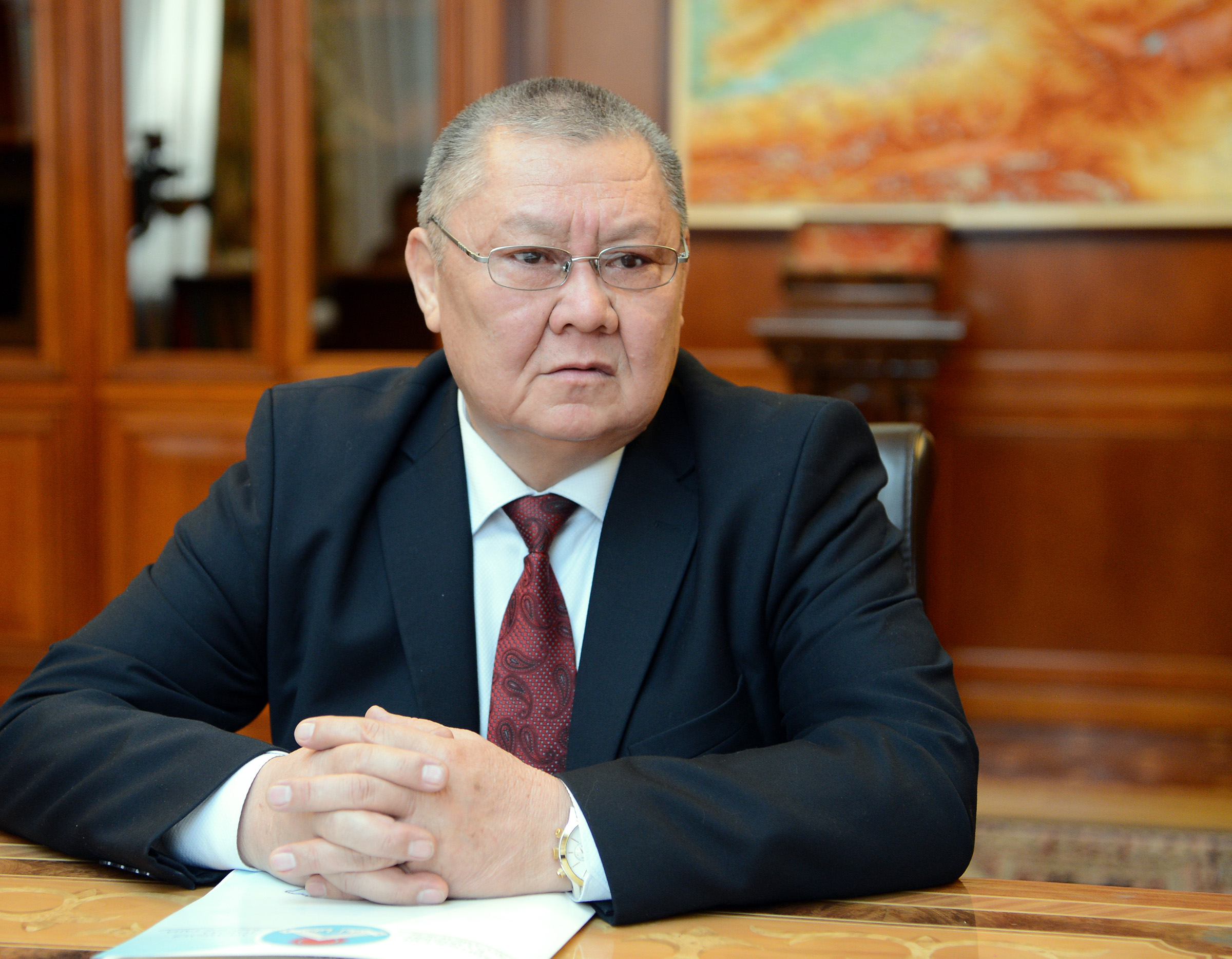 Токон Мамытов (1)