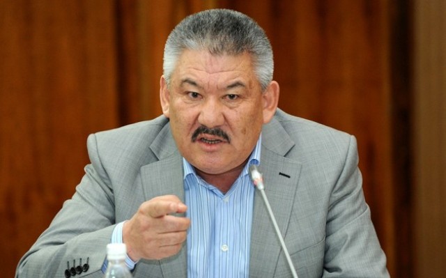 Азимбек Бекназаров